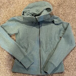 Lululemon scuba jacket size 6